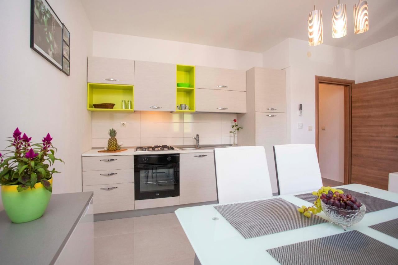 Apartmani Marica Plomin Eksteriør bilde